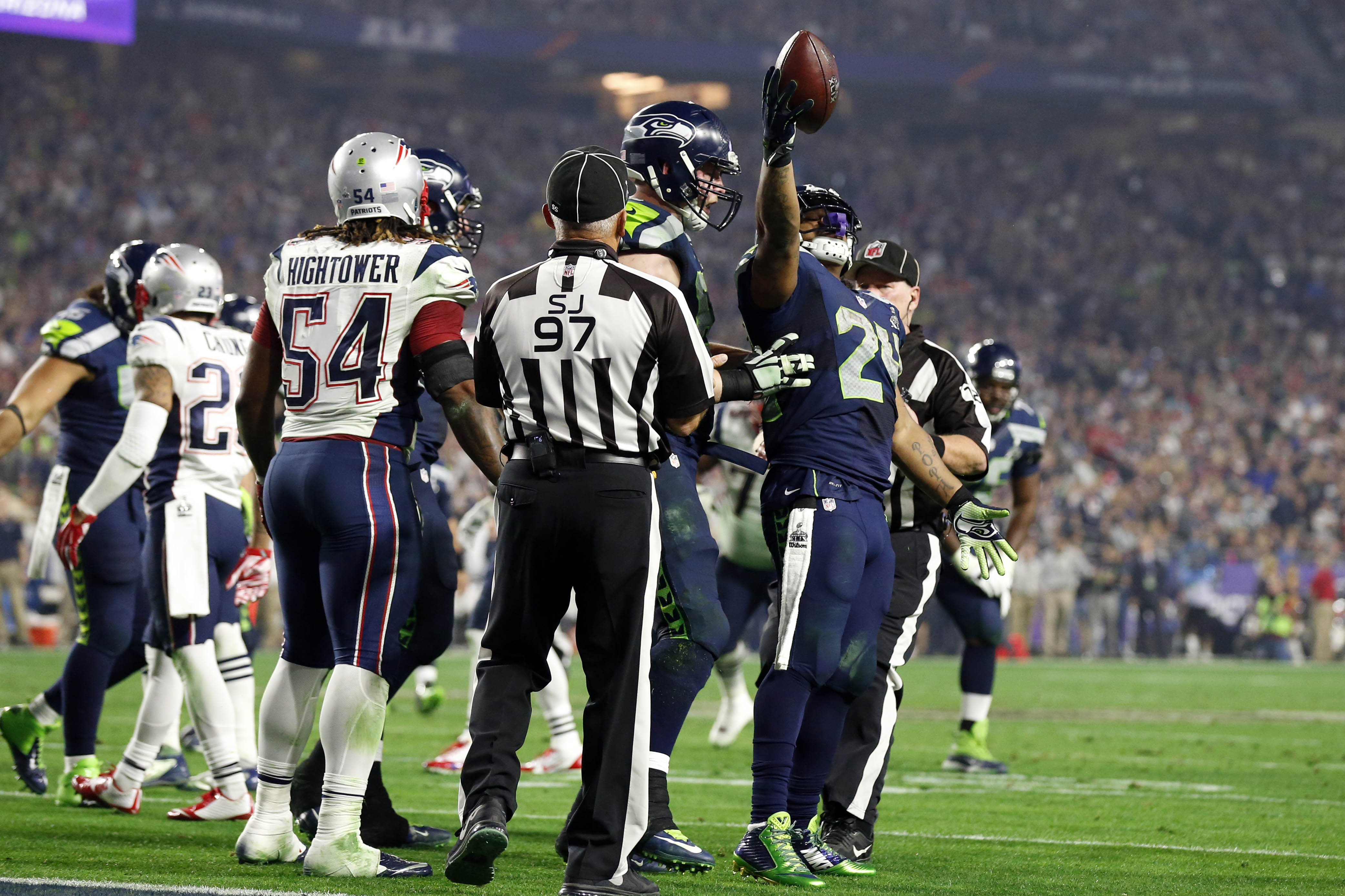 Back on top: New England Patriots beat Seattle Seahawks 28-24 for