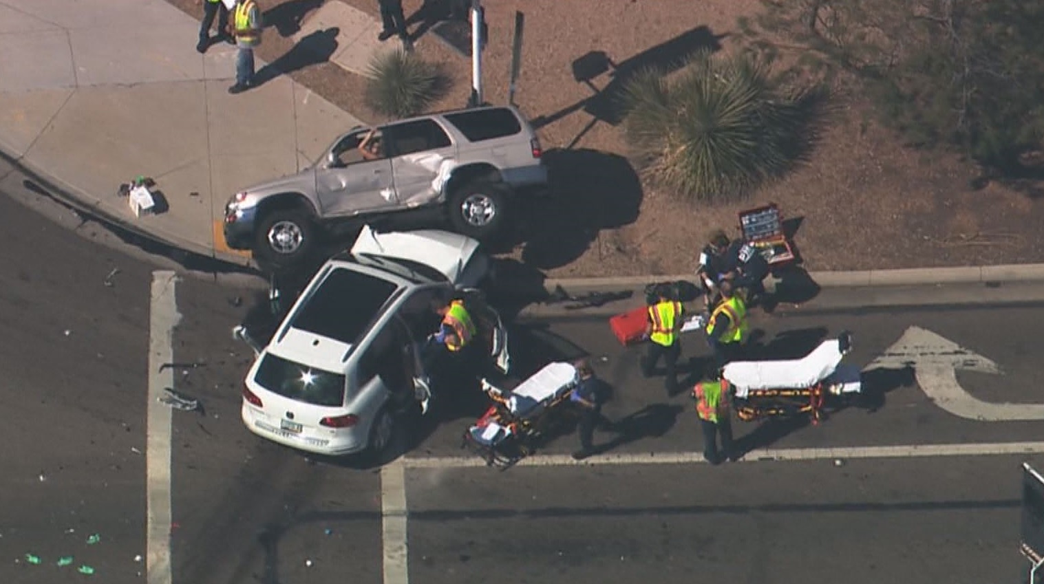 3 vehicles involved in Scottsdale crash