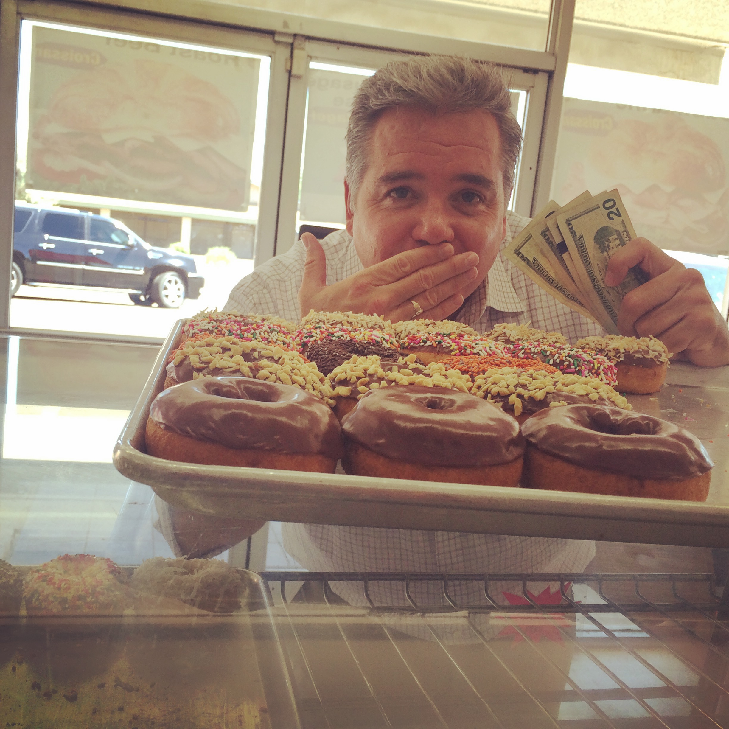 Ariana Grande's grand debacle with "donutgate"