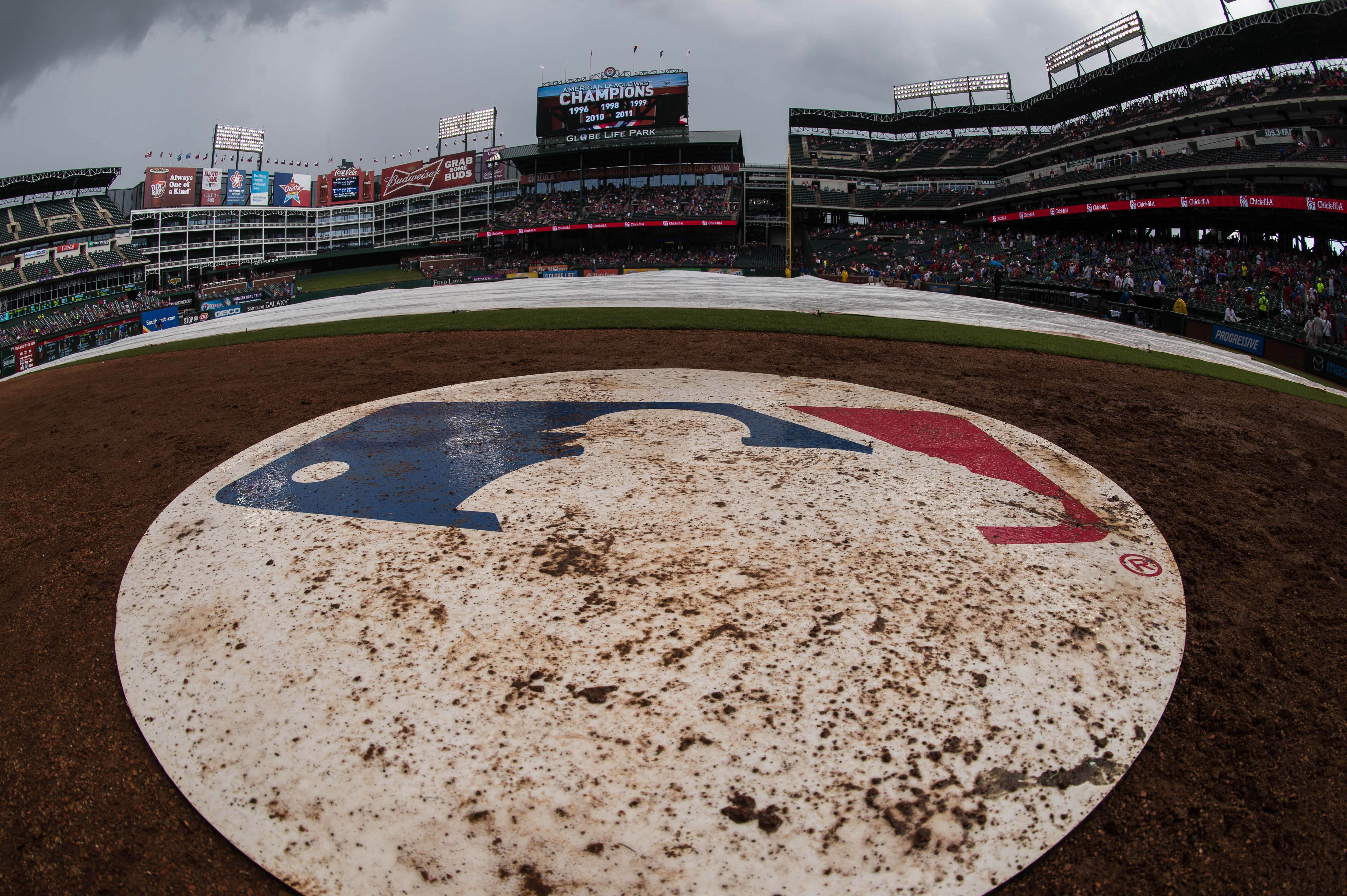 What you need to know about rain delays at a Rangers game