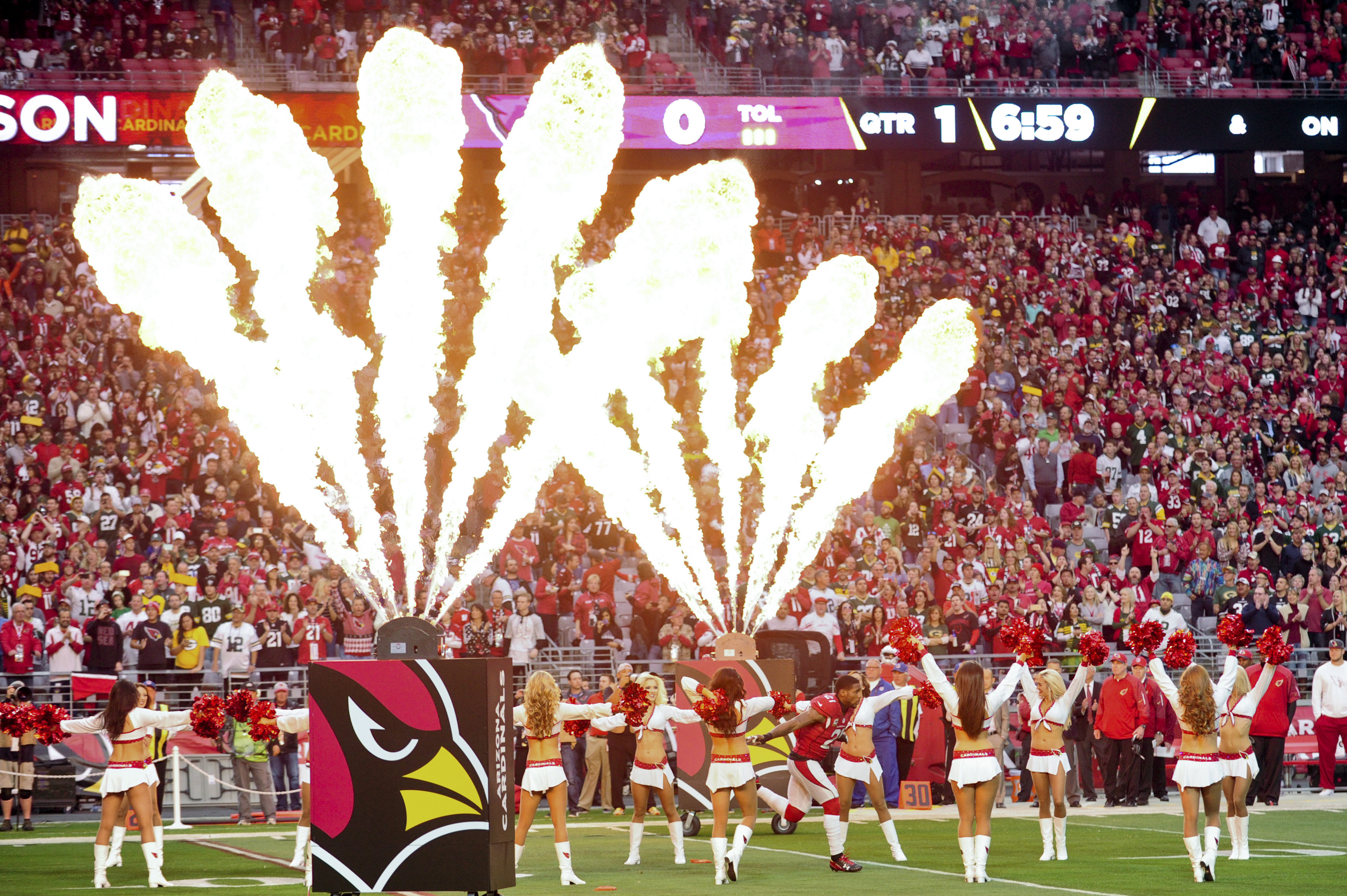 Cardinals Cheerleaders To Hold Tryouts March 30