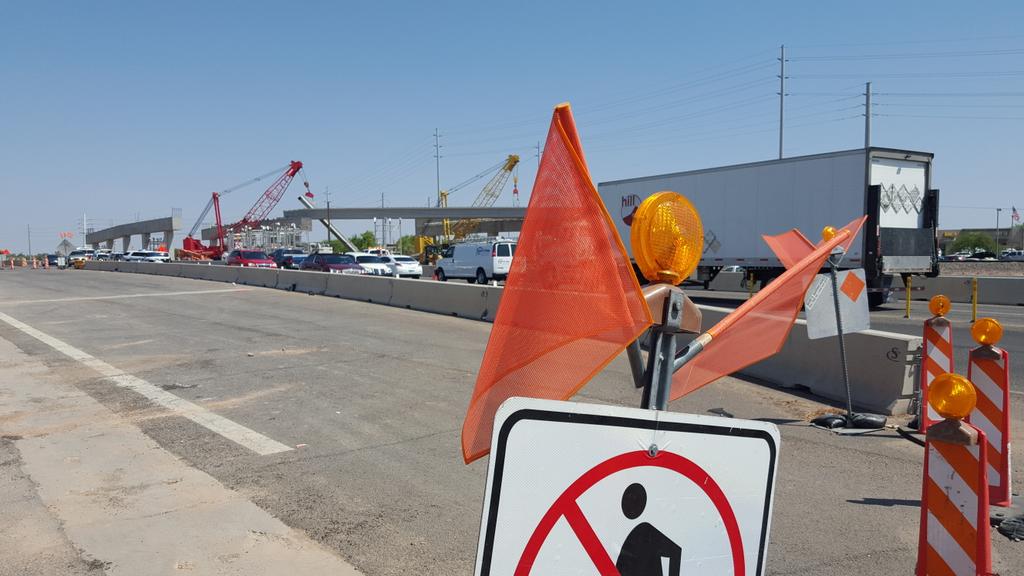 After accident, girder work resumes on Bell Road overpass in Surprise