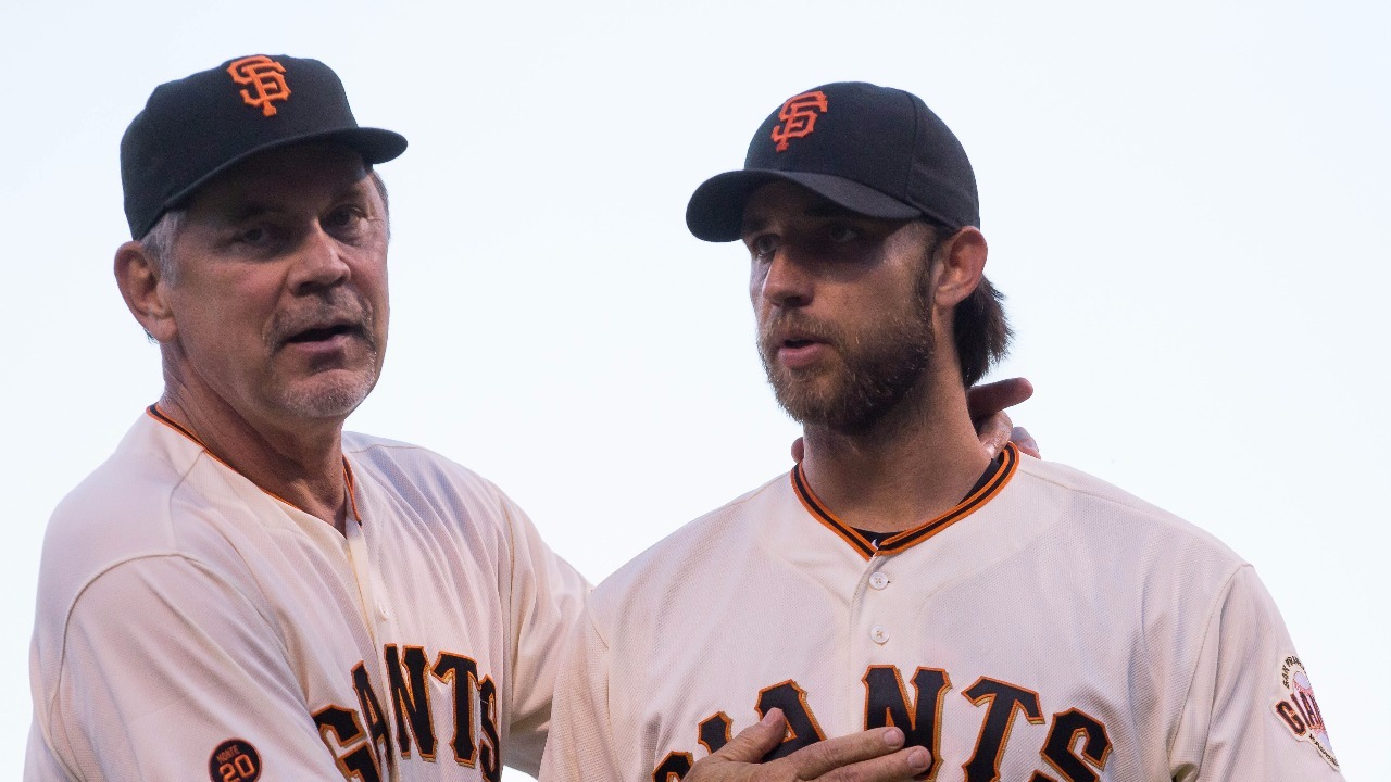 September 30, 2021: Arizona Diamondbacks starting pitcher Madison Bumgarner  (40) delivers in the first inning, during a MLB game between the Arizona  Diamondbacks and the San Francisco Giants at Oracle Park in