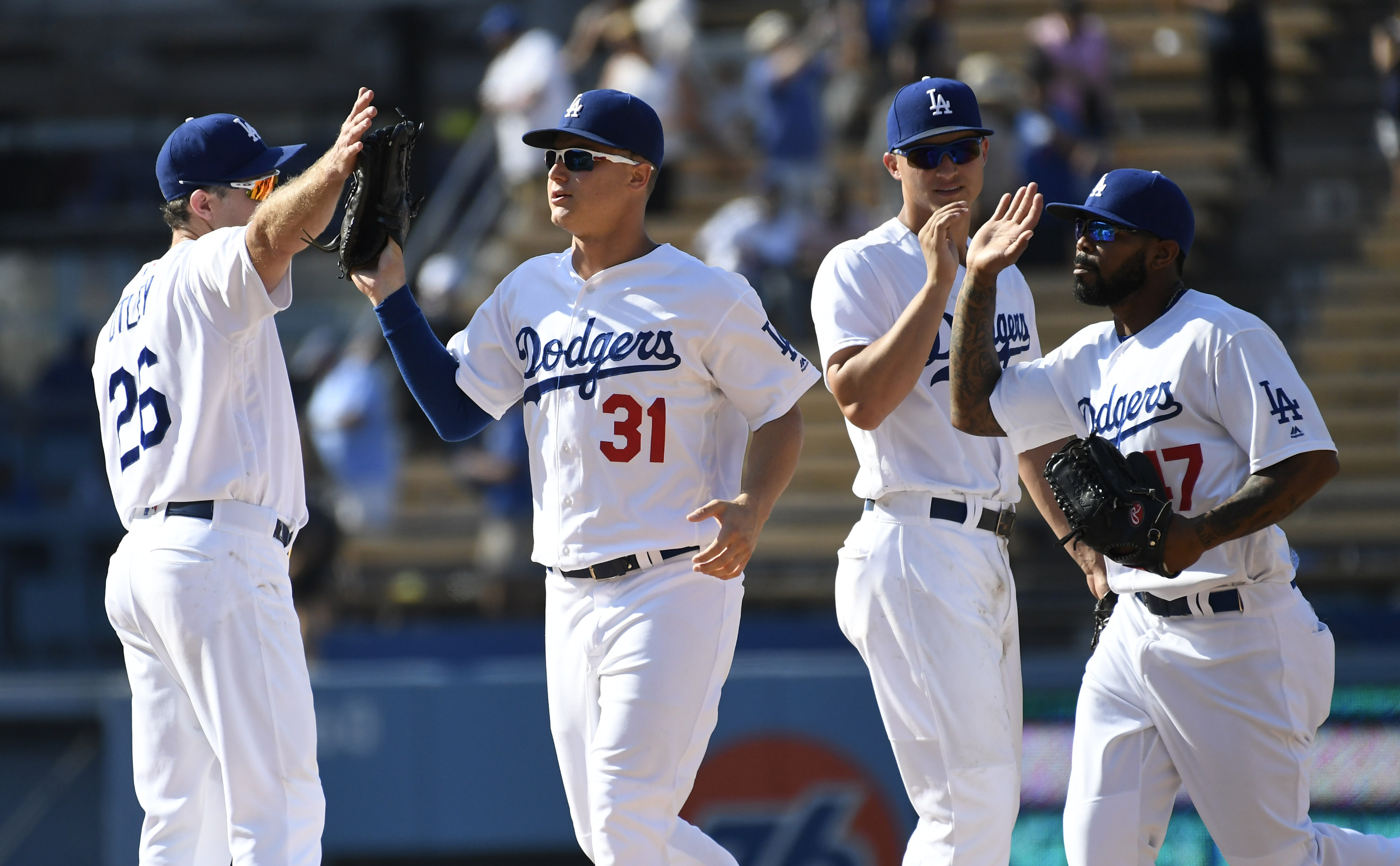 Grandal, Seager and Pederson homer as Dodgers rout D-backs