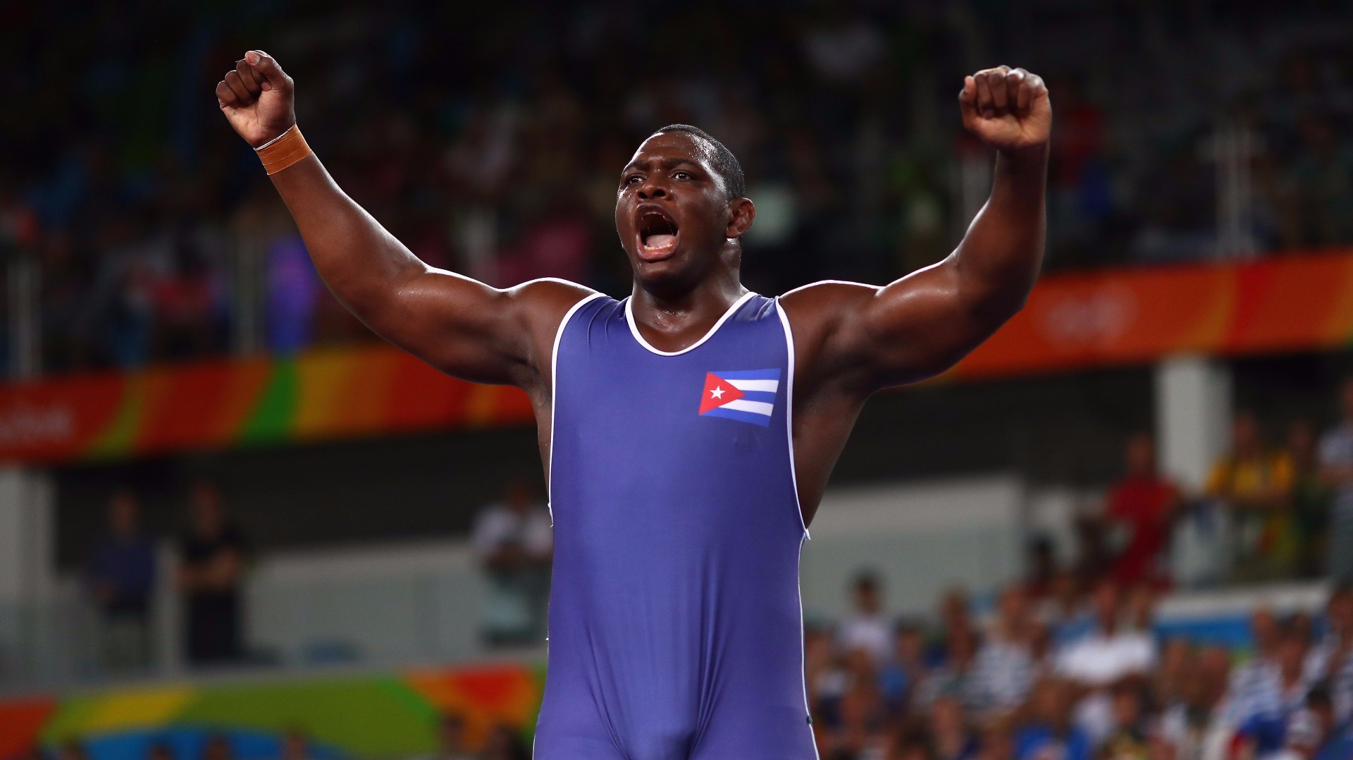 Cuban wrestler breaks out dance moves after winning gold medal | 12news.com