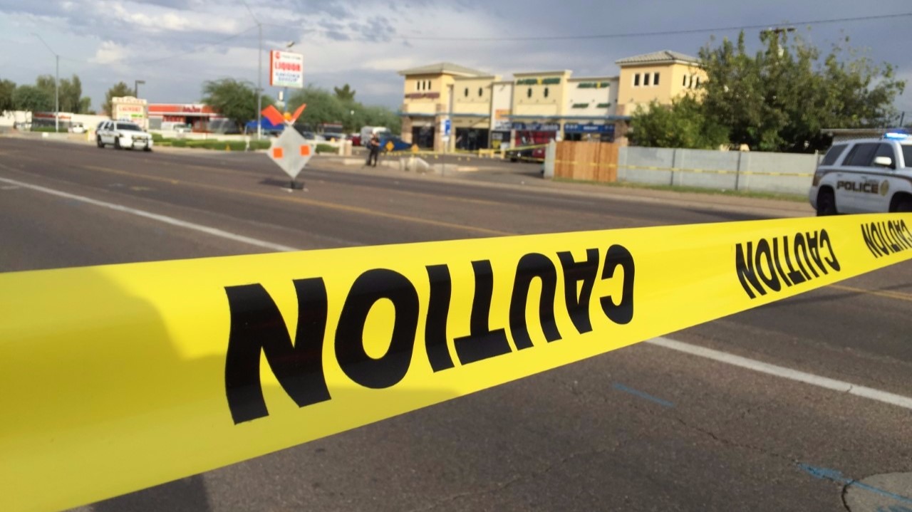 Man dies after being shot near Bethany Home Road | 12news.com