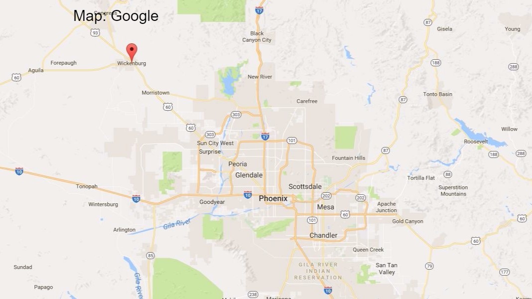 4 killed in major wreck north of Wickenburg, U.S. 93 closed SB