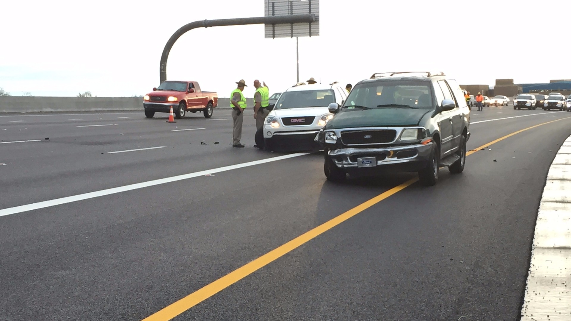 DPS Trooper Hurt In 4-vehicle Wreck On Loop 101 | 12news.com