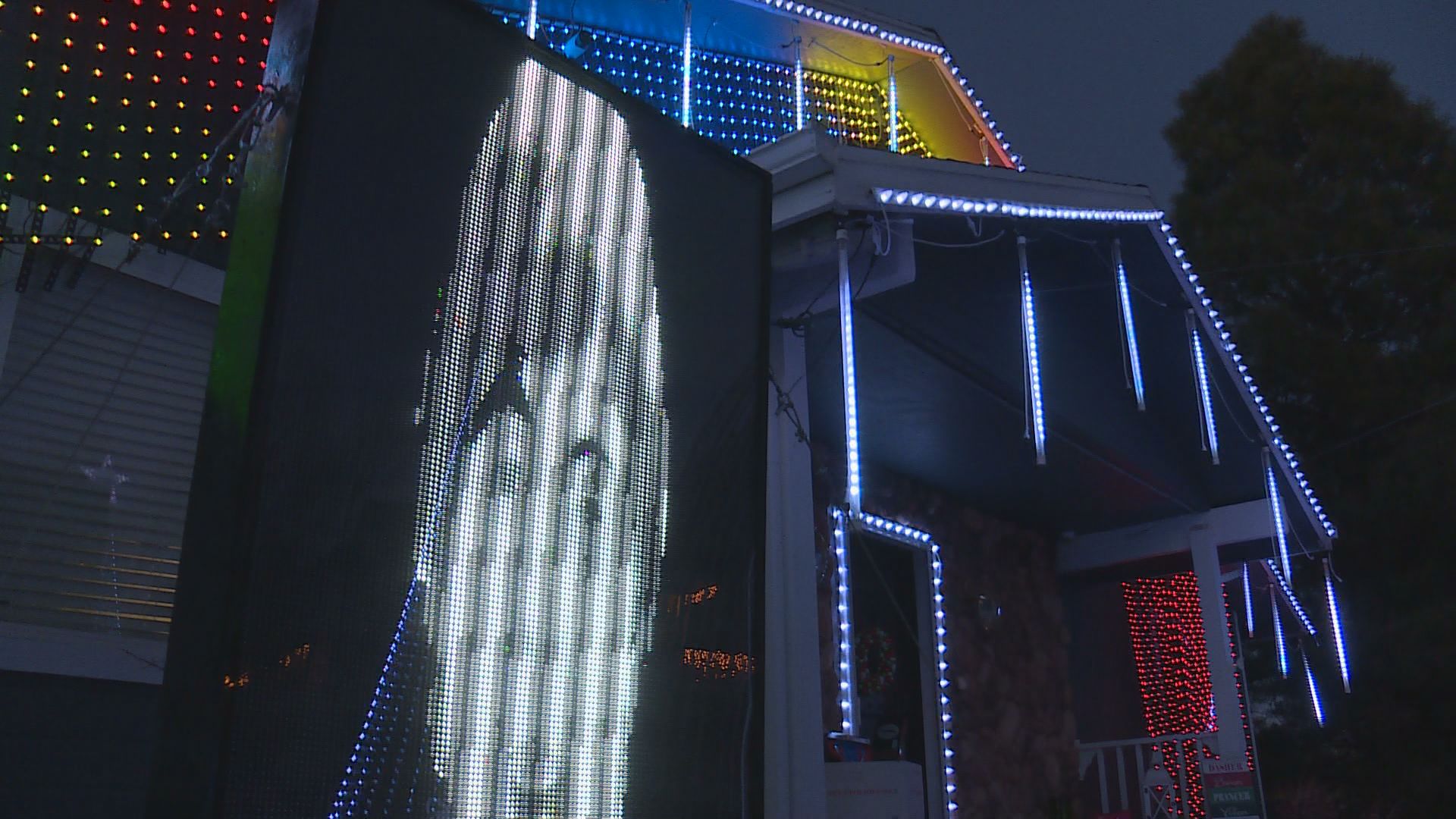 Flagstaff home boasts 40,000 lights for animated holiday show