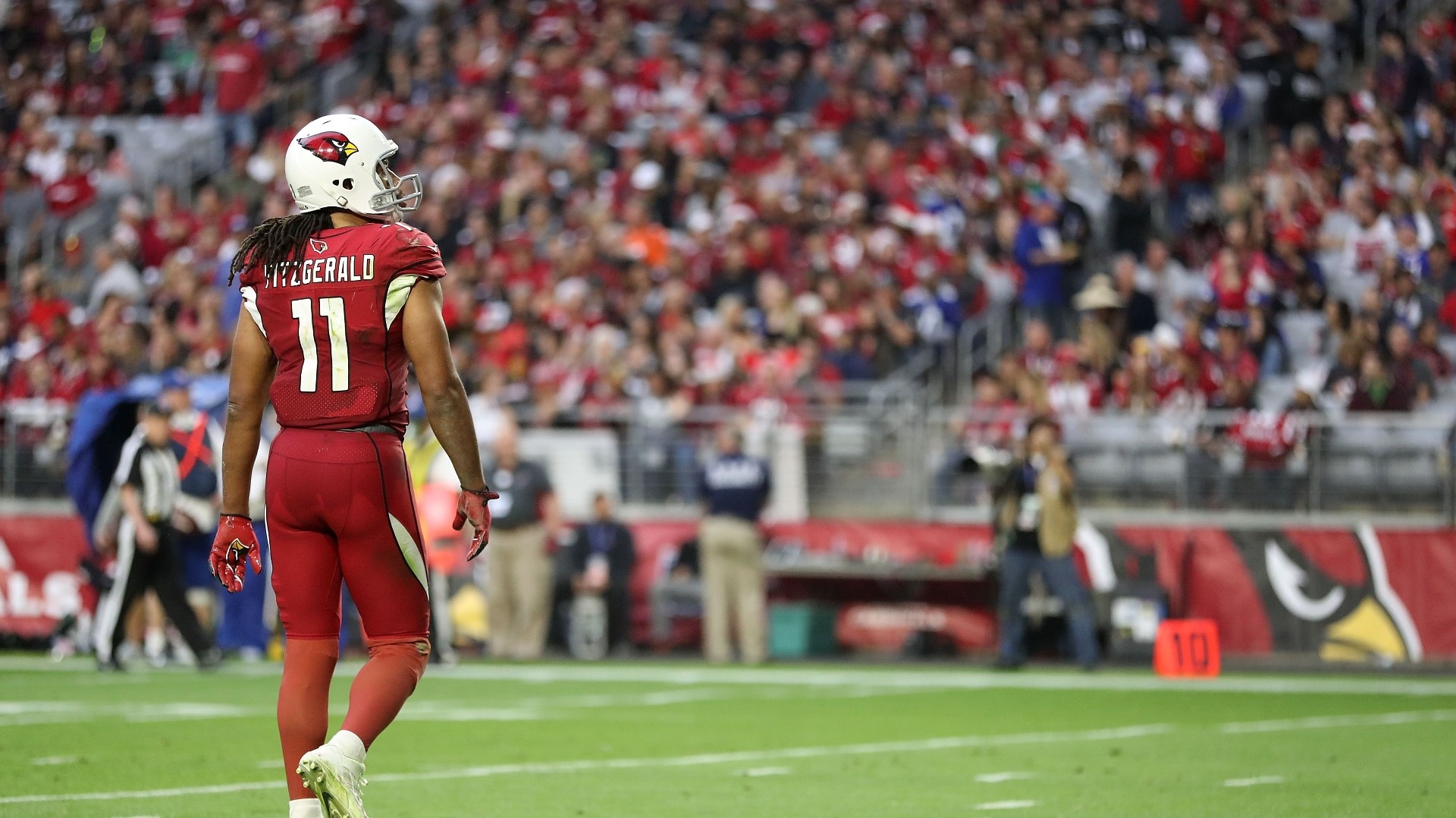 Cardinals Larry Fitzgerald could be playing final home game in Arizona