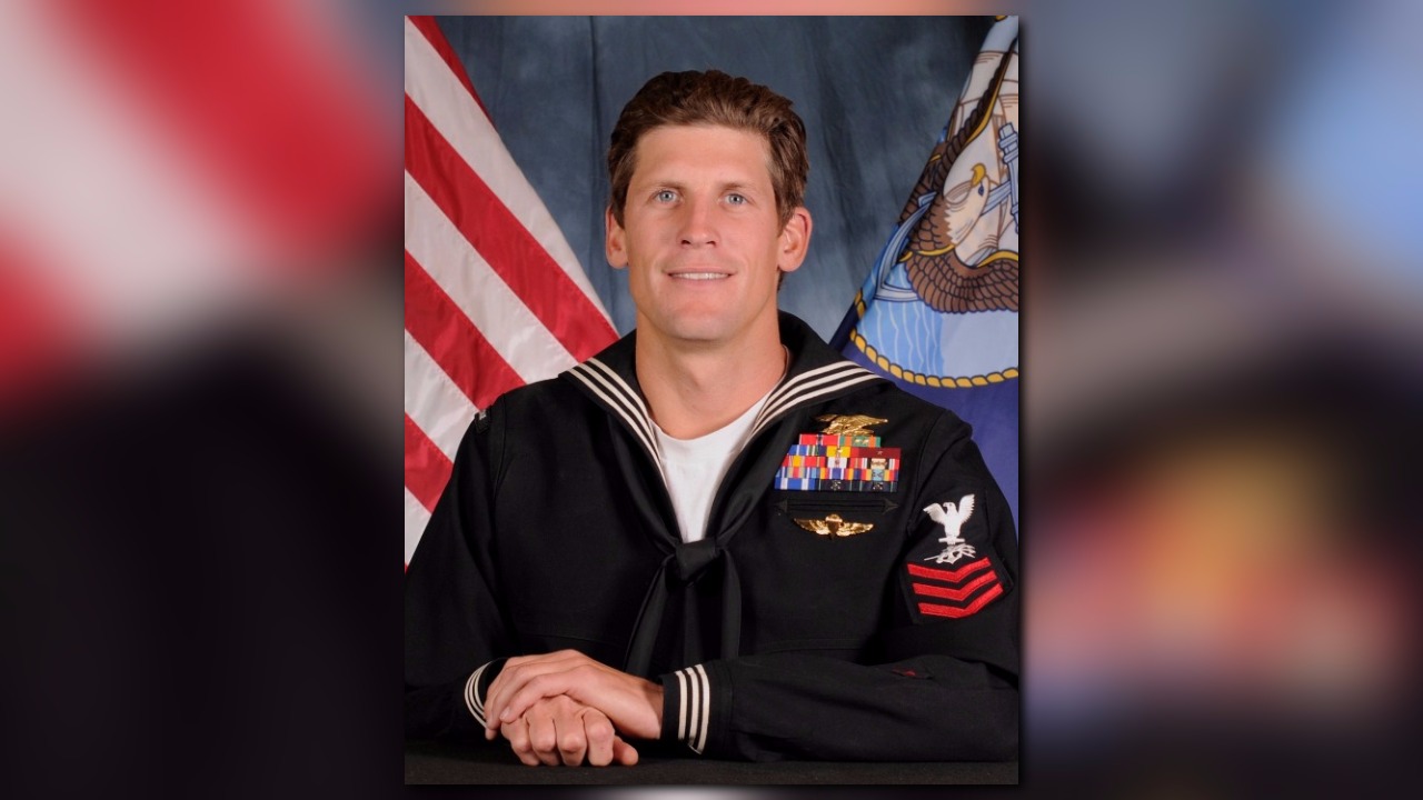 12news.com | Navy gives slain SEAL Charlie Keating a promotion