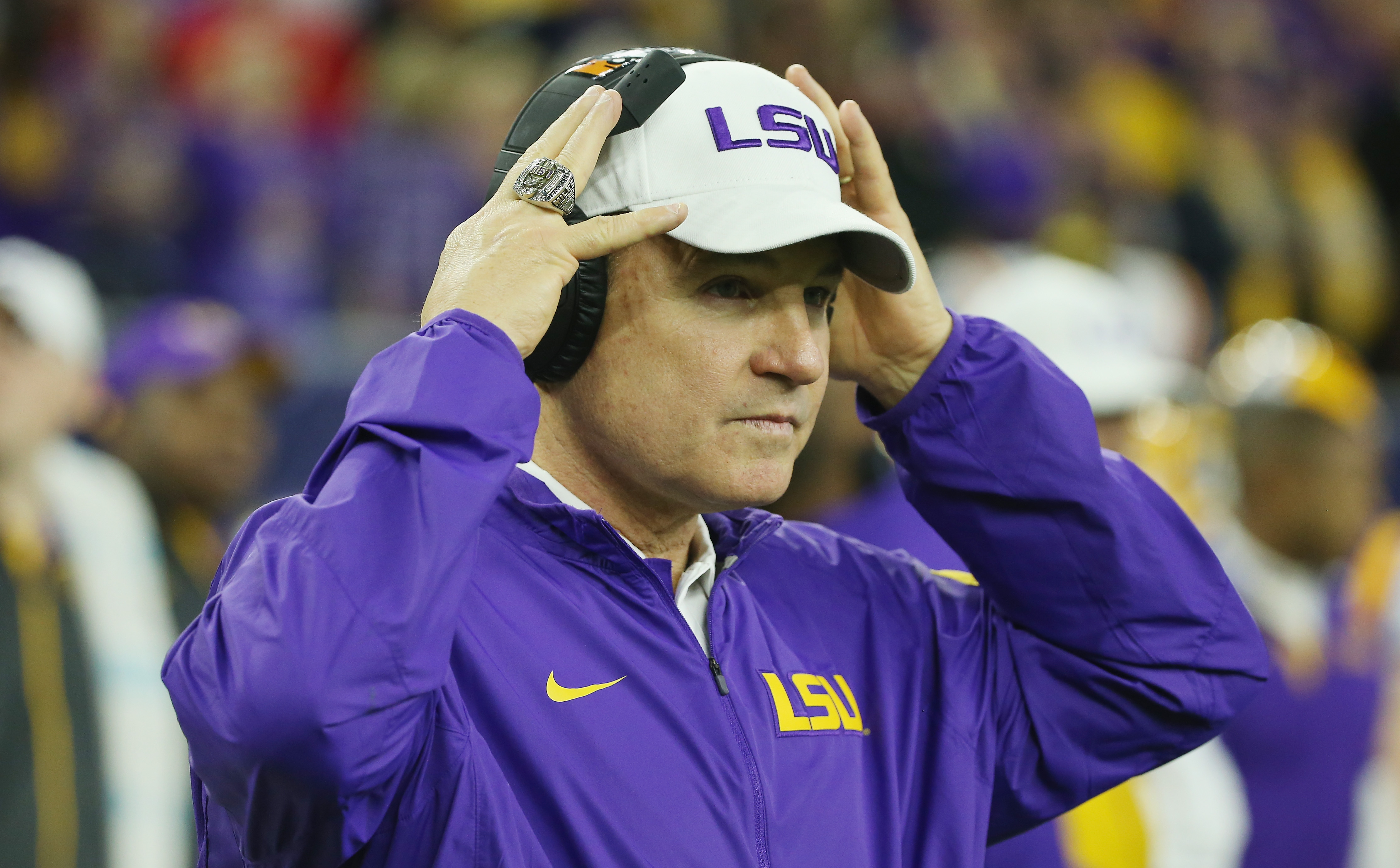 Report: E-mailer to Les Miles hopes LSU coach dies | 12news.com