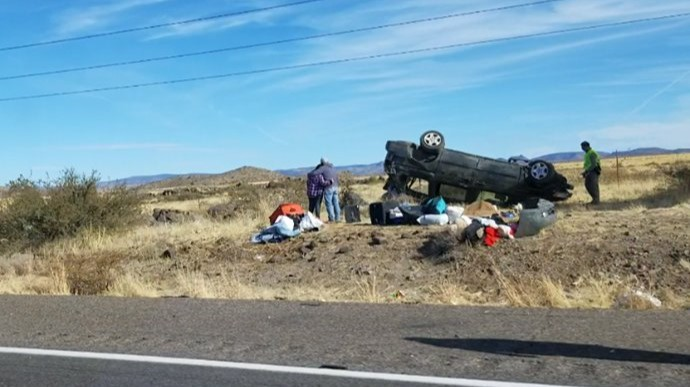 12news.com | 7 people injured in rollover crash on I-17 north of Black ...